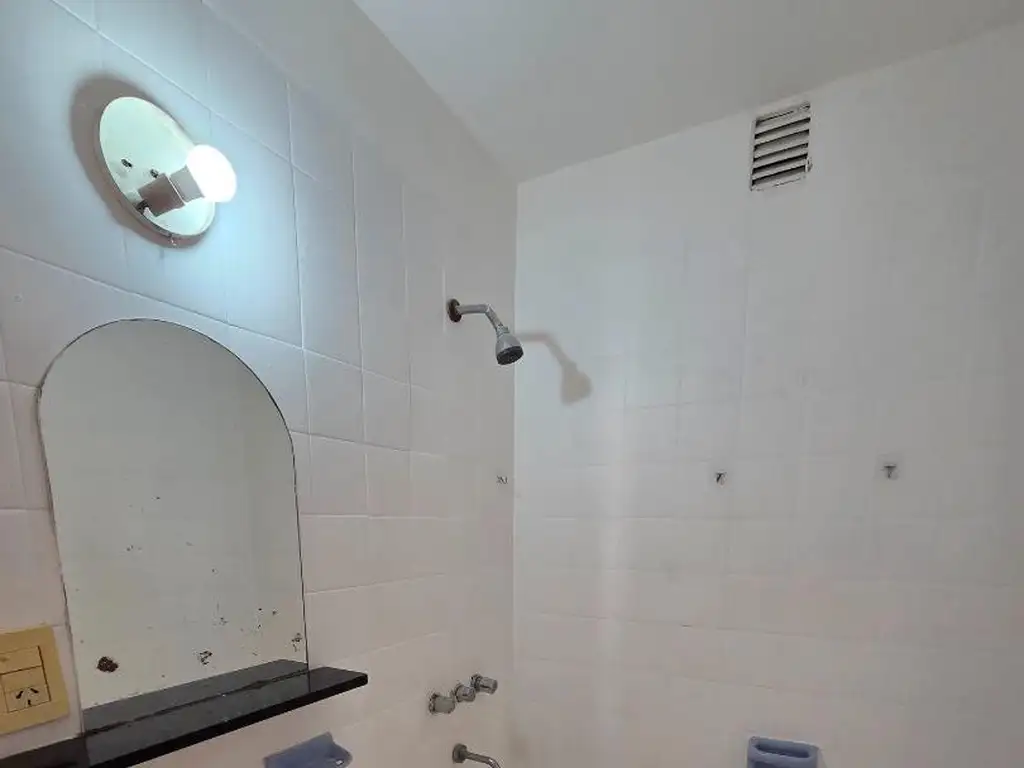 Foto de MONOAMBIENTE FRENTE KITCHINETTE- BAÑO COMP - MUY LUMINOSO, imagen 1