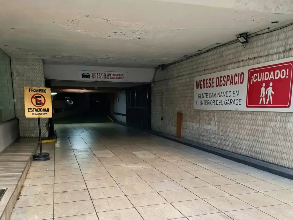 Foto de Amplia cochera., imagen 1
