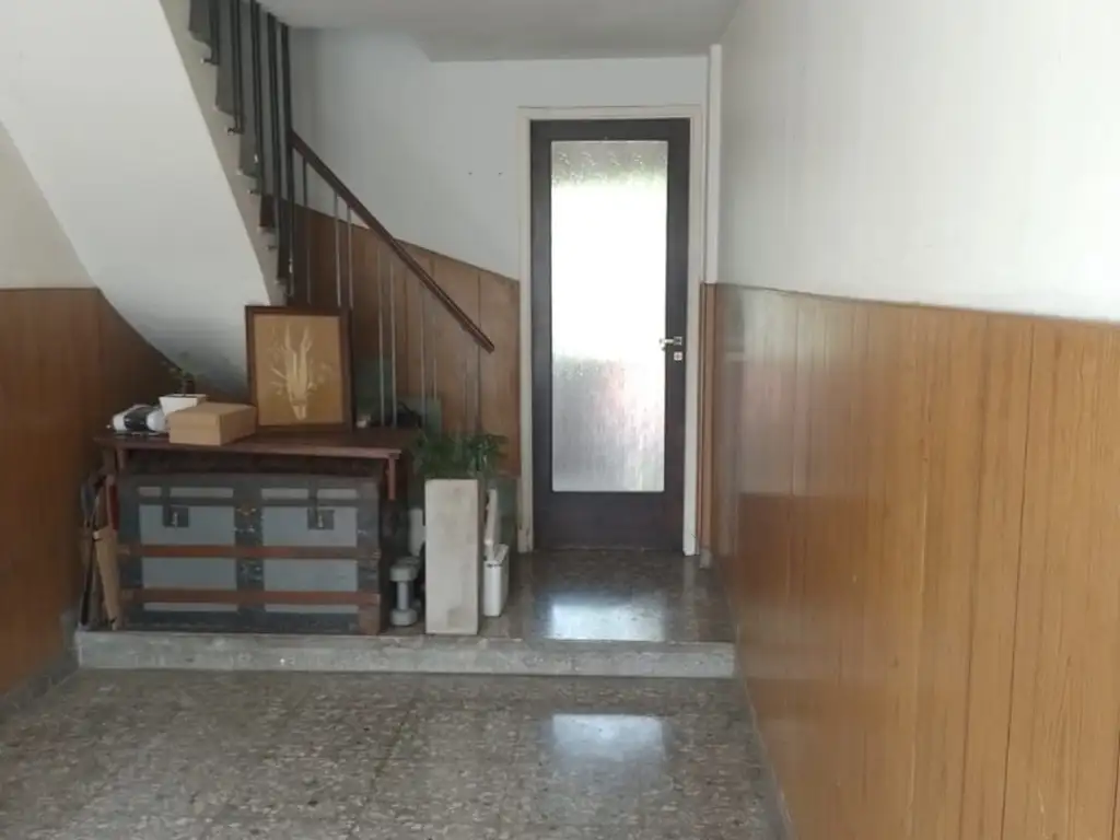 Foto de ALQUILER CASA ZONA 60 Y 31 LOTE 9 X 54 3 DOR FONDO GARAJE QUINCHO, imagen 2