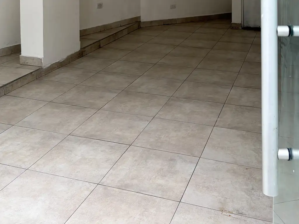 Foto de alquiler de local comercial, imagen 1