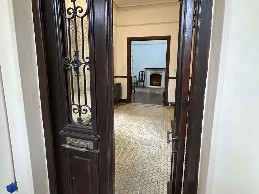 Foto de CASA 6 AMB. PB, 1º PISO , CON COCHERA, PATIO CON PARRILLA, PATIO, imagen 5
