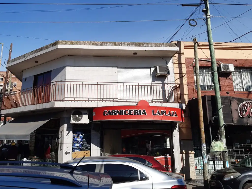 Foto de DEPARTAMENTO 2 AMB AMPLIO CON BALCON CORRIDO PLENO CENTRO, imagen 4