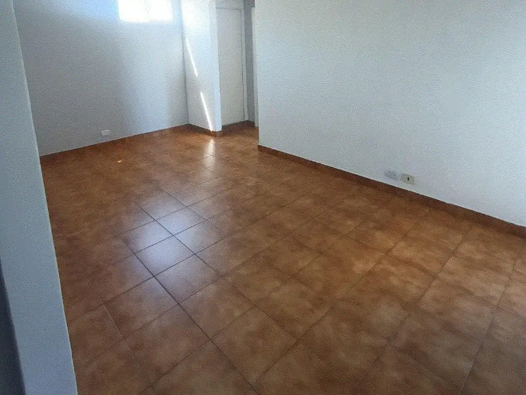 Foto de DEPARTAMENTO DE 2 AMB A METROS DE AV CARABOBO Y DIRECTORIO SUBTE Y, imagen 4