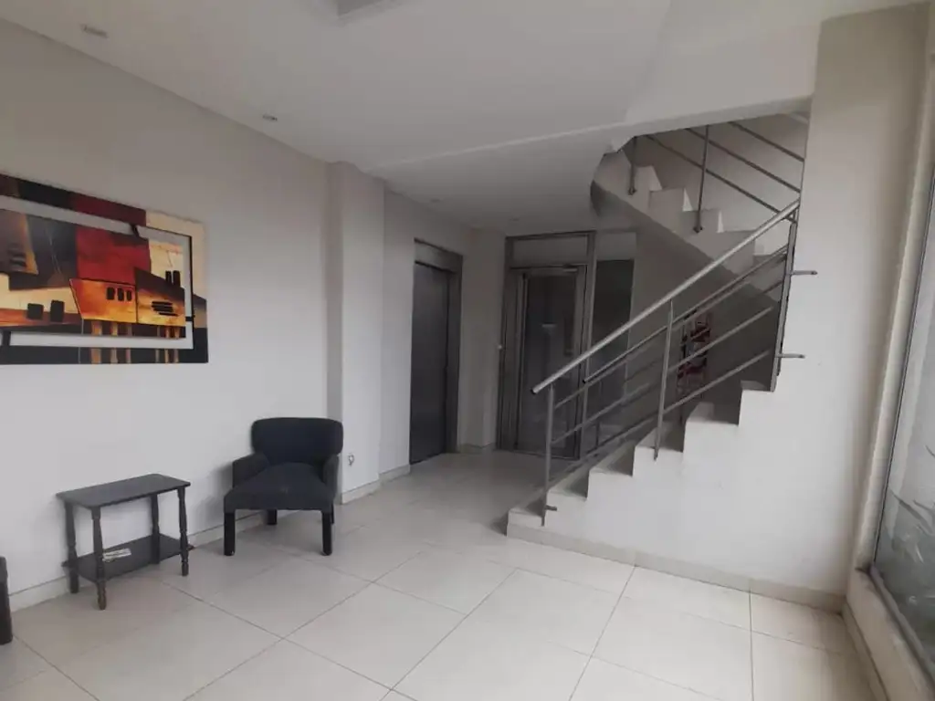 Foto de ALQUILER DEPARTAMENTO 2 AMBIENTES AL FRENTE CON BALCON MORON, imagen 5
