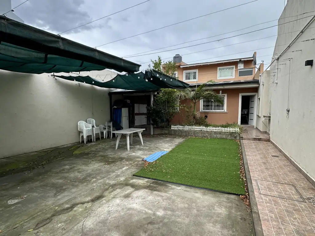 Foto de CASA 3 AMB SOBRE LOTE DE 8,20 X 20 EXCELENTE ESTADO, imagen 3