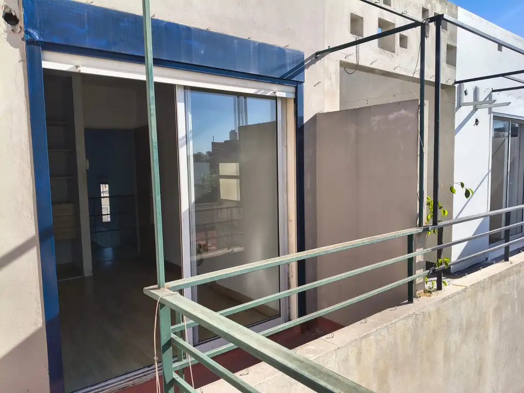 Foto de PH de 2 amb en doble altura con balcon aterrazado SIN EXPENSAS!, imagen 1