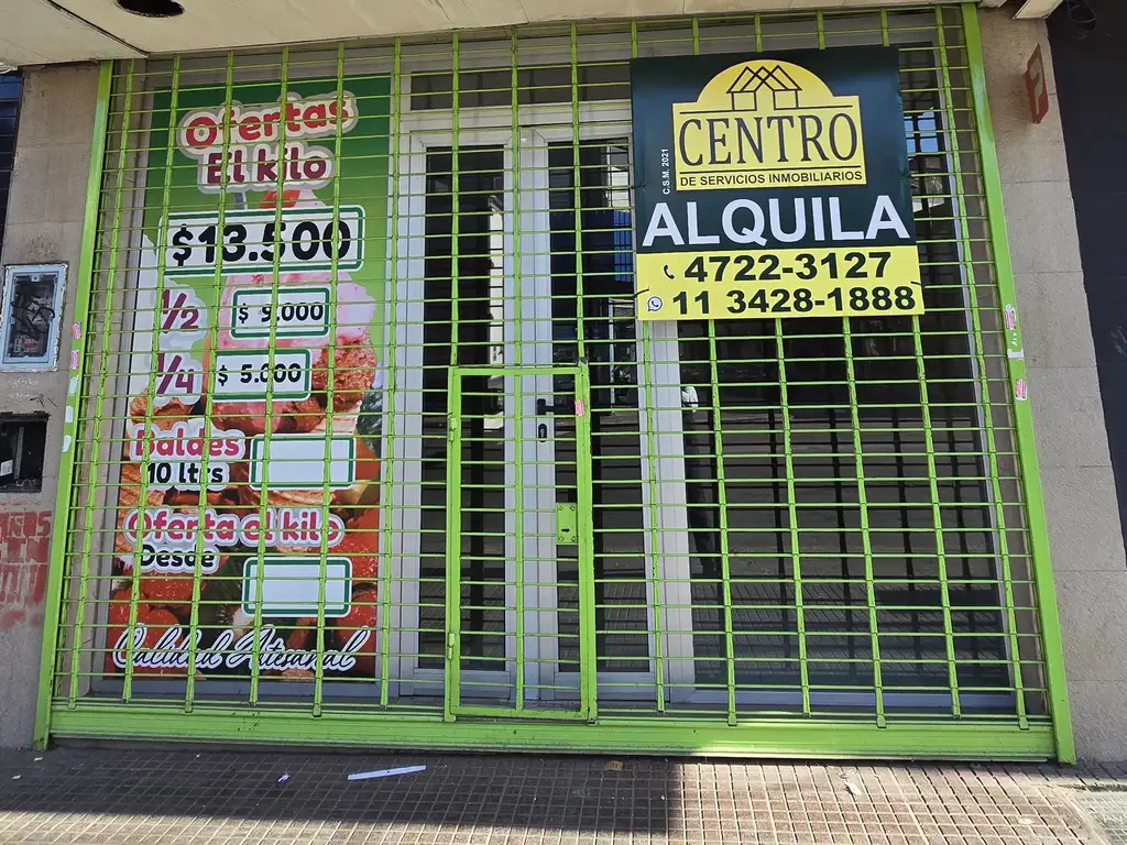 Foto de Amplio Y Excelente Local, Zona Muy Comercial !!, imagen 3