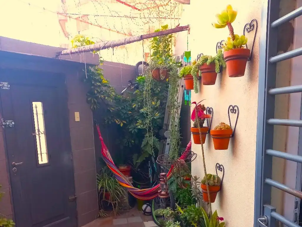 Foto de Ph 3amb sin expensas con entrada independiente en planta baja con patio, imagen 1