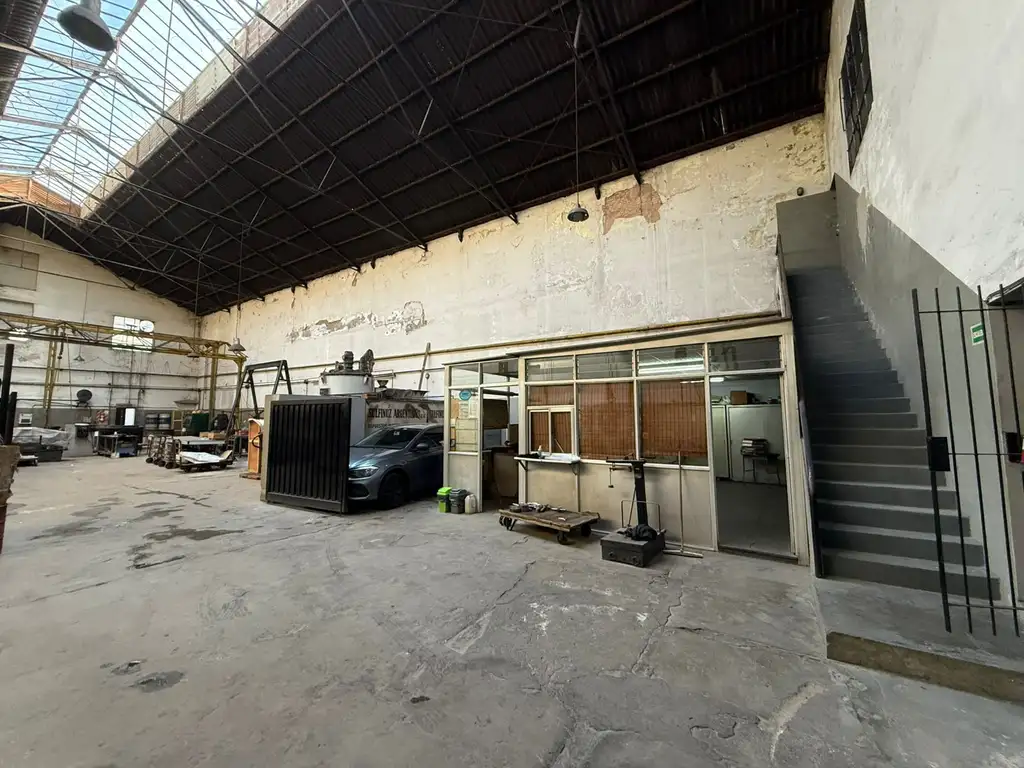 Foto de GALPÓN INDUSTRIAL EN VENTA | MATADEROS, imagen 3