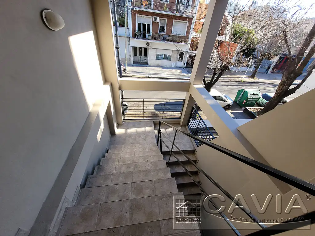 Foto de 2 amb tipo casa 1° frente con 2 balcones y terraza propia sin expensas -, imagen 2