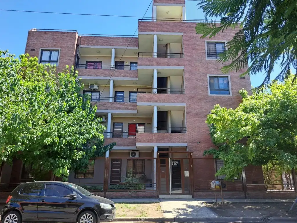 Foto de DEPARTAMENTO AL FRENTE EN MORON SUR - ALQUILER, imagen 1