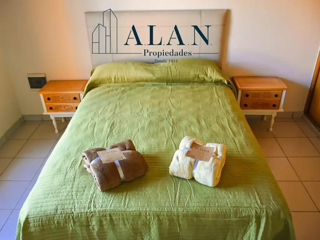Foto de CHALET 4 AMB. RESERVA FORESTAL ALFAR / PLAYAS DEL SUR, imagen 4