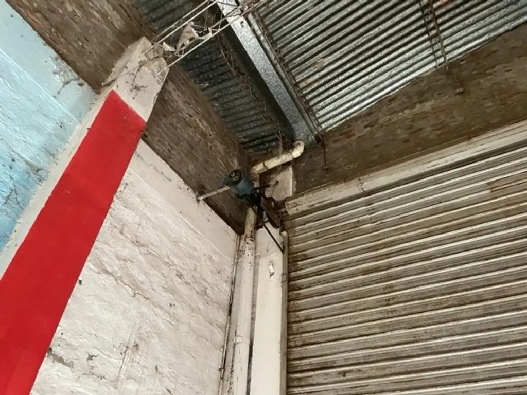 Foto de Alquilo amplio galpón con oficina y terreno., imagen 2