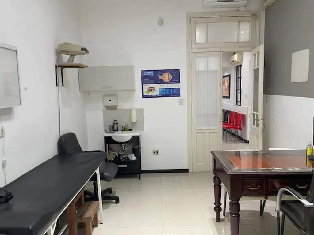 Foto de Alquilo propiedad comercial con recepción y 3 privados., imagen 5