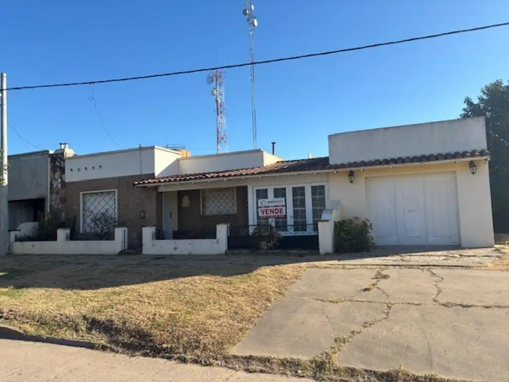 Foto de Oportunidad de inversión en Santa Lucía, casa con 2 lotes., imagen 1