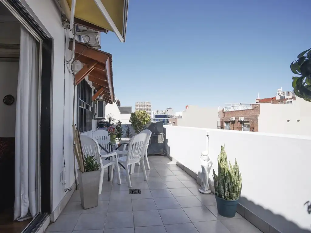 Foto de semipiso UNICO 3 amb al frente gran balcon cochera baulera, imagen 1