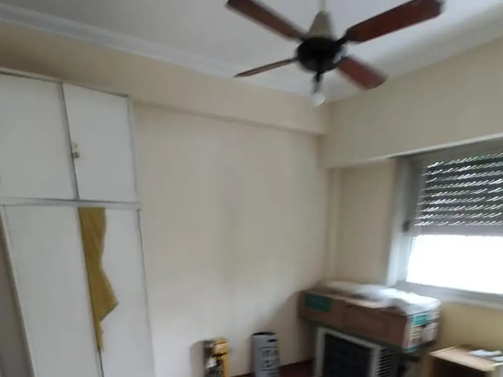 Foto de PH de 3 ambientes en venta en Parque Patricios sin expensas, imagen 2