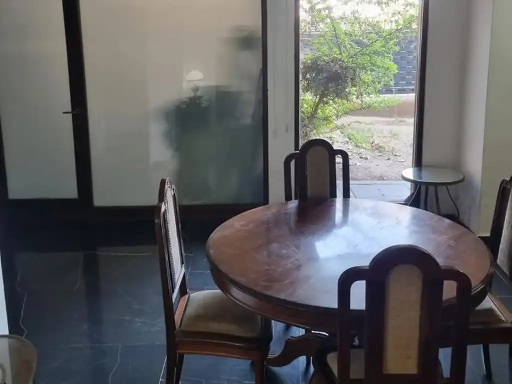 Foto de Hermosa casona sobre Av.Francia al 2400, en esquina .Importa, imagen 5