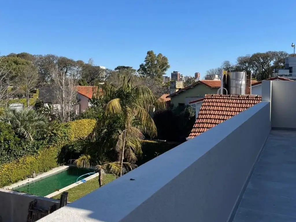 Foto de Alquiler Casa 5 Ambientes 4 dormitorios en suitte,Acassuso, imagen 2