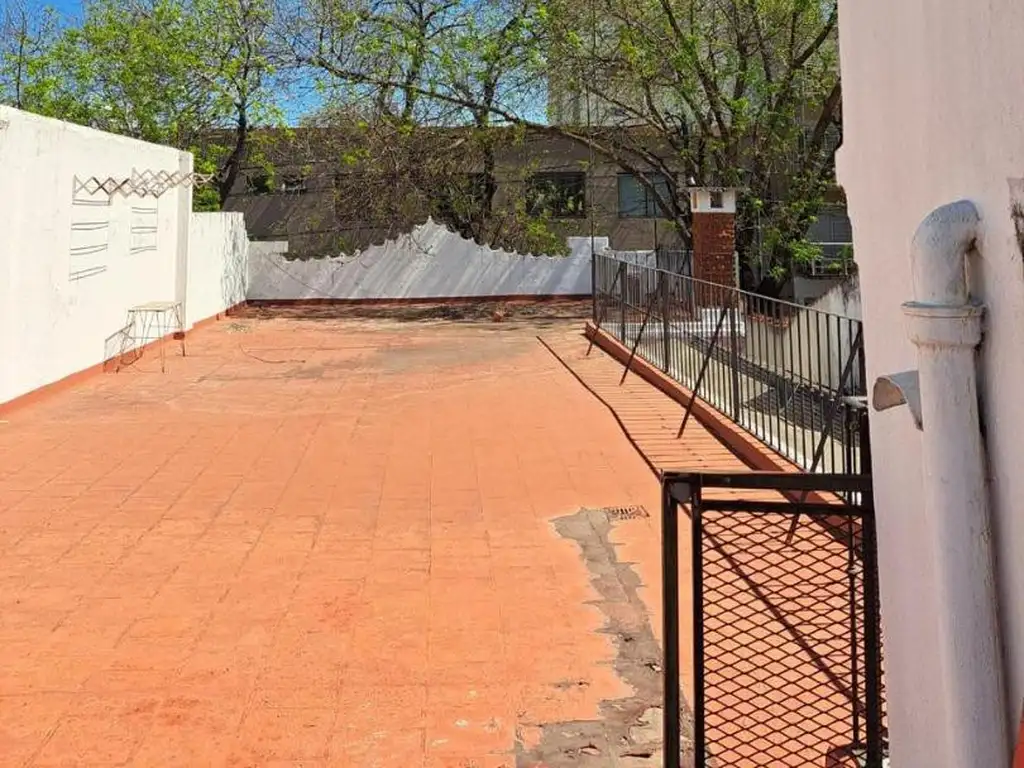 Foto de Venta Casa ó Lote 3 Ambientes 2 dormitorio,Saavedra c/Jardin, imagen 3