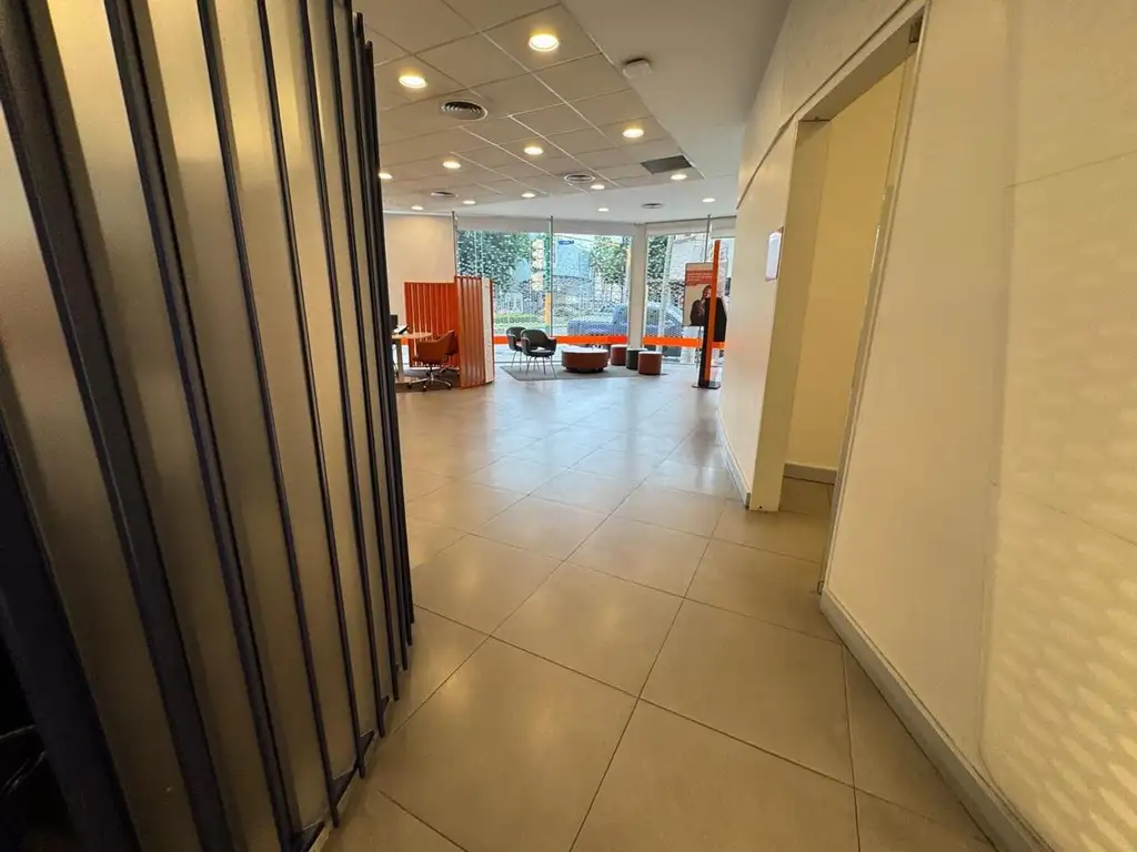 Foto de Local comercial en alquiler, imagen 1