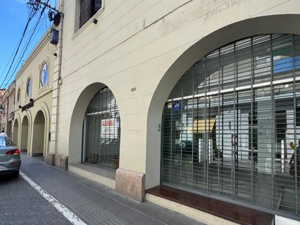 Foto de local en alquiler, imagen 1