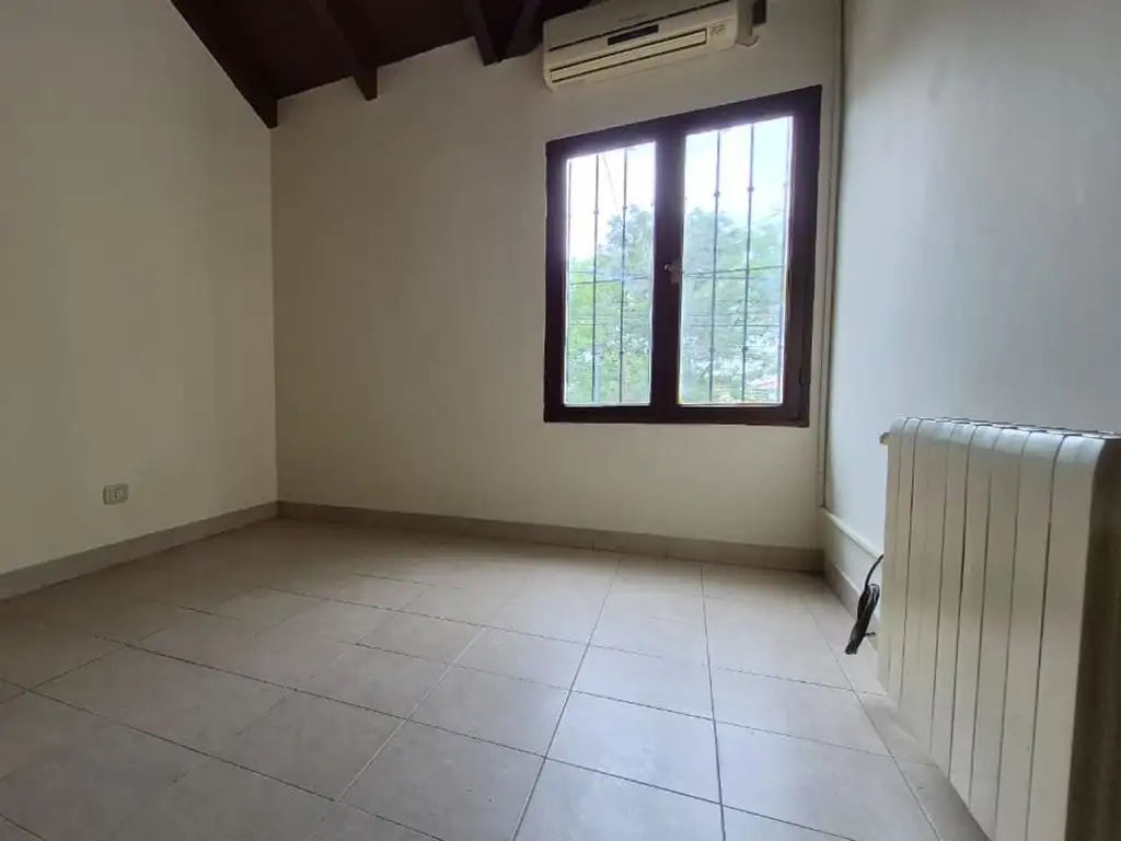 Foto de Duplex en alquiler. Av Libertador 3000, Grand Bourg, imagen 5