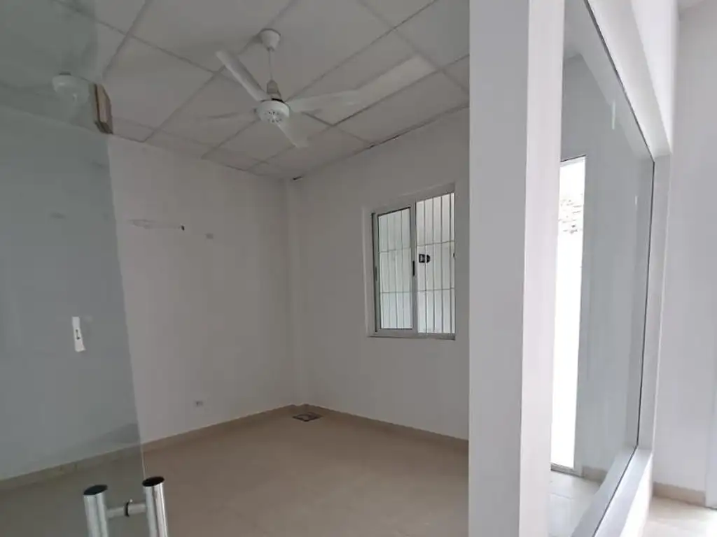 Foto de Locales Comerciales en Alquiler Galeria CM s/ Cabred, imagen 5