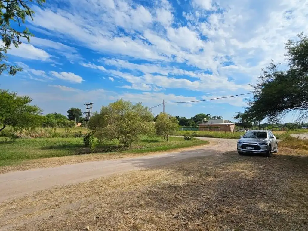 Foto de Amplio y excelente terreno en loteo Altos Verdes, imagen 2