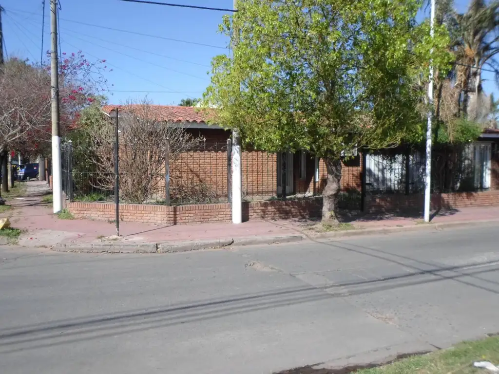 Foto de Casa en venta. Excelente Chalet, imagen 2