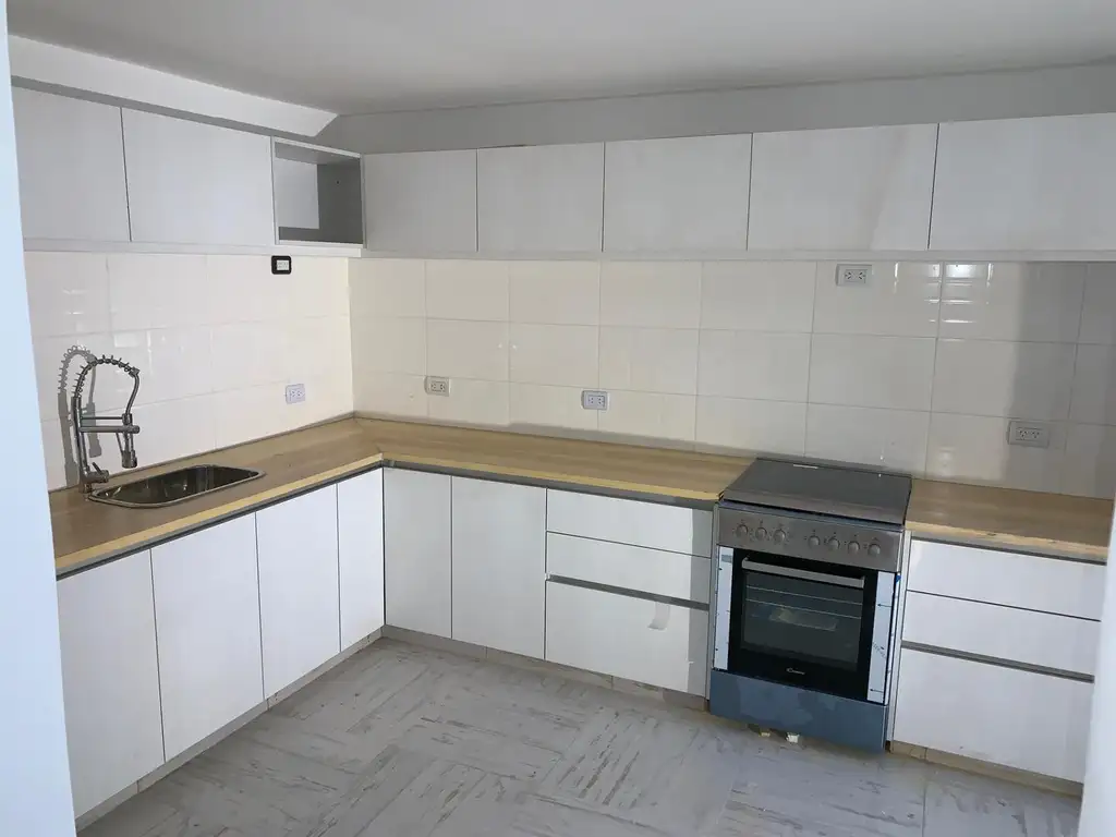 Foto de tipo casa 3 amb sin exp reciclado a nuevo a metros de av Riv, imagen 3