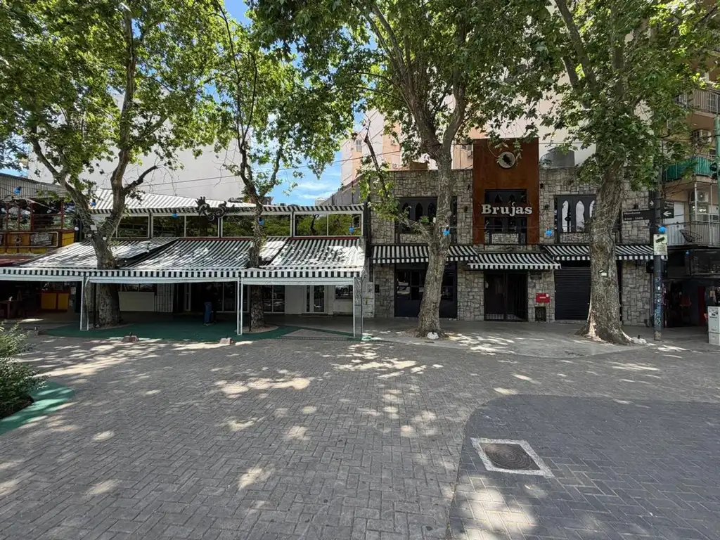 Foto de excelente local comercial gastronomico fte a plaza serrano, imagen 3