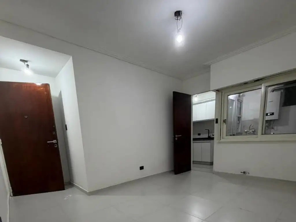 Foto de 2 AMB CON PATIO RECICLADO A NUEVO, imagen 3