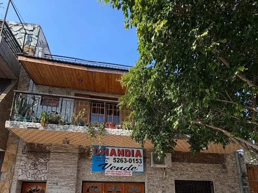 Foto de Casa ideal dos familias - Liniers, imagen 1