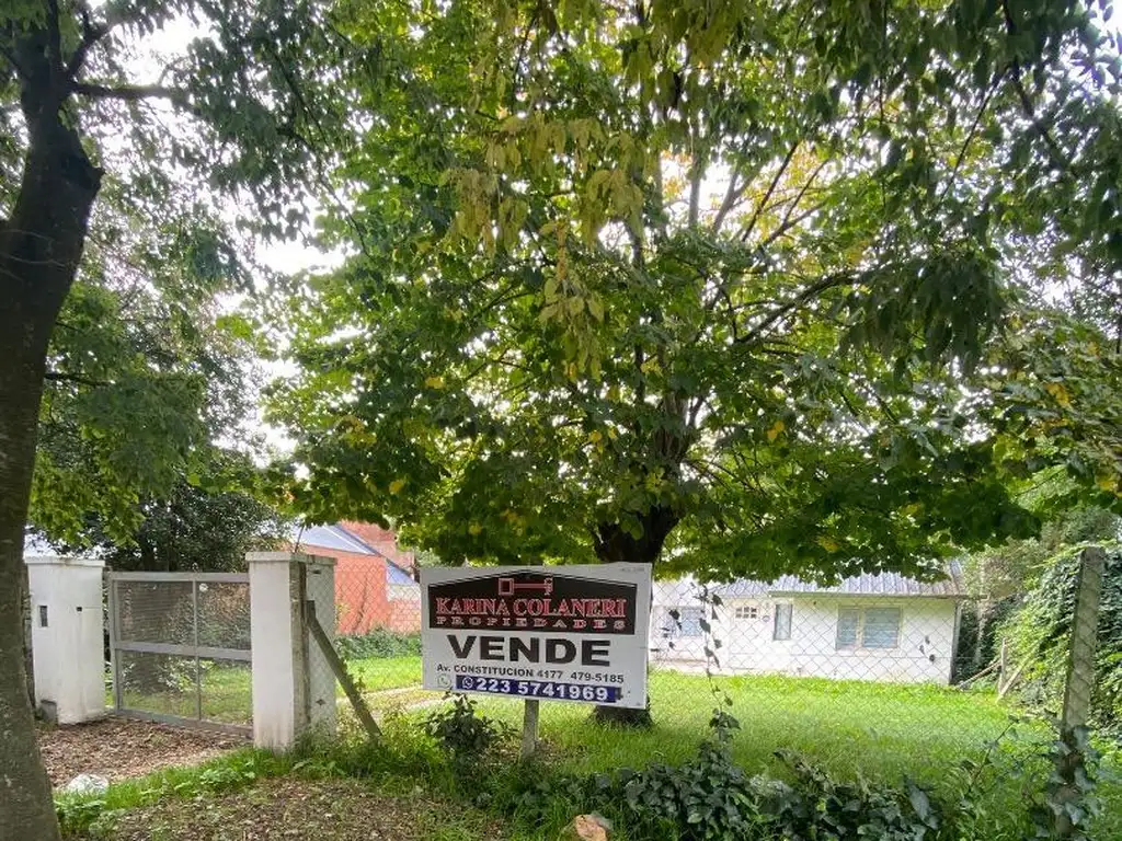 Foto de Chalet de 4 ambientes con quincho en barrio Grosellar, imagen 1