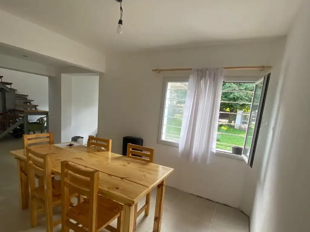 Foto de Chalet de 4 ambientes con quincho en barrio Grosellar, imagen 5