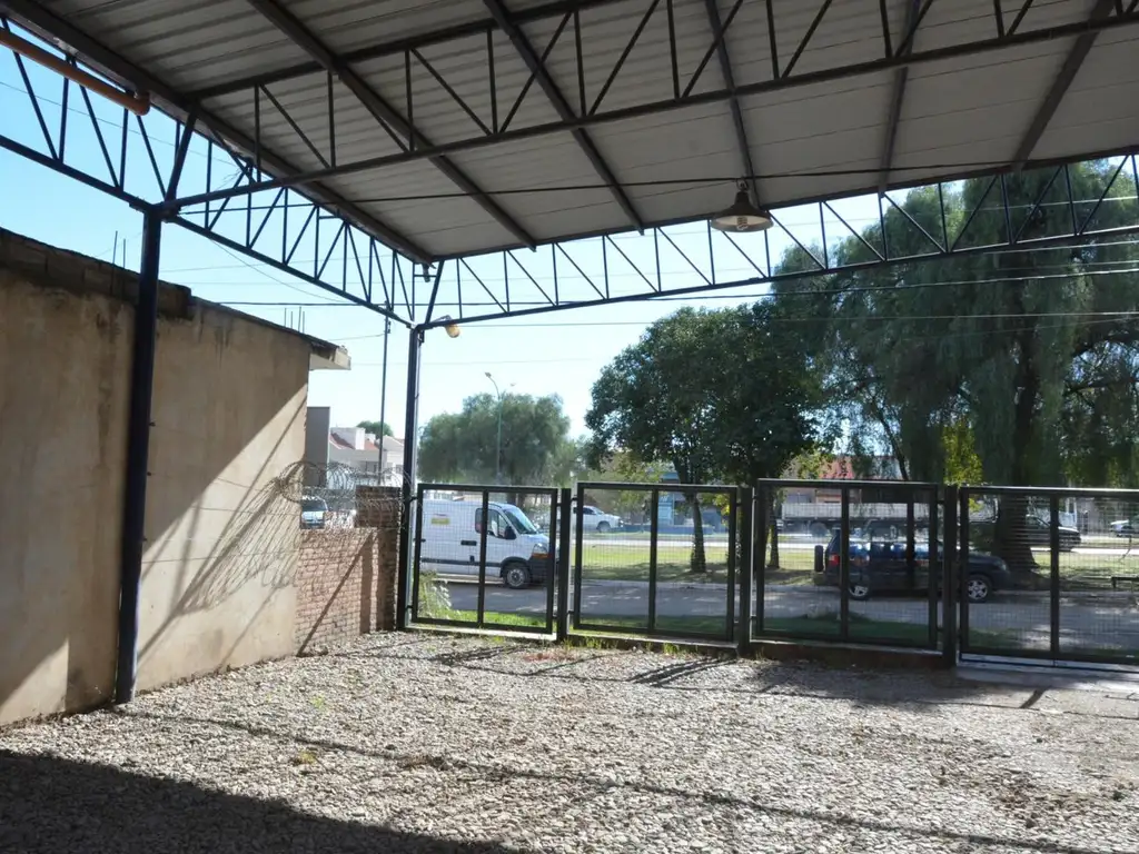 Foto de Galpón en Alquiler 120 m² A Metros del Ingreso a Merlo, imagen 2