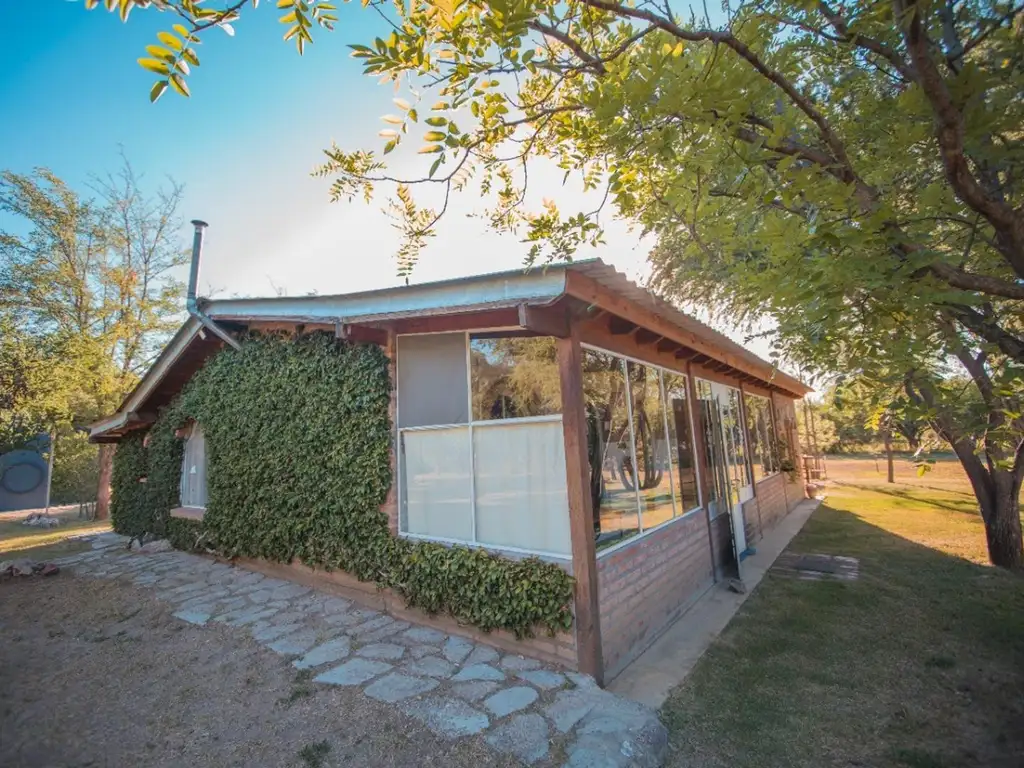 Foto de CASA MAS LOCAL SOBRE AVDA. SANTA ROSA DEL CONLARA.VENTA, imagen 1