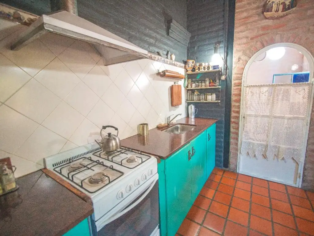 Foto de CASA MAS LOCAL SOBRE AVDA. SANTA ROSA DEL CONLARA.VENTA, imagen 4