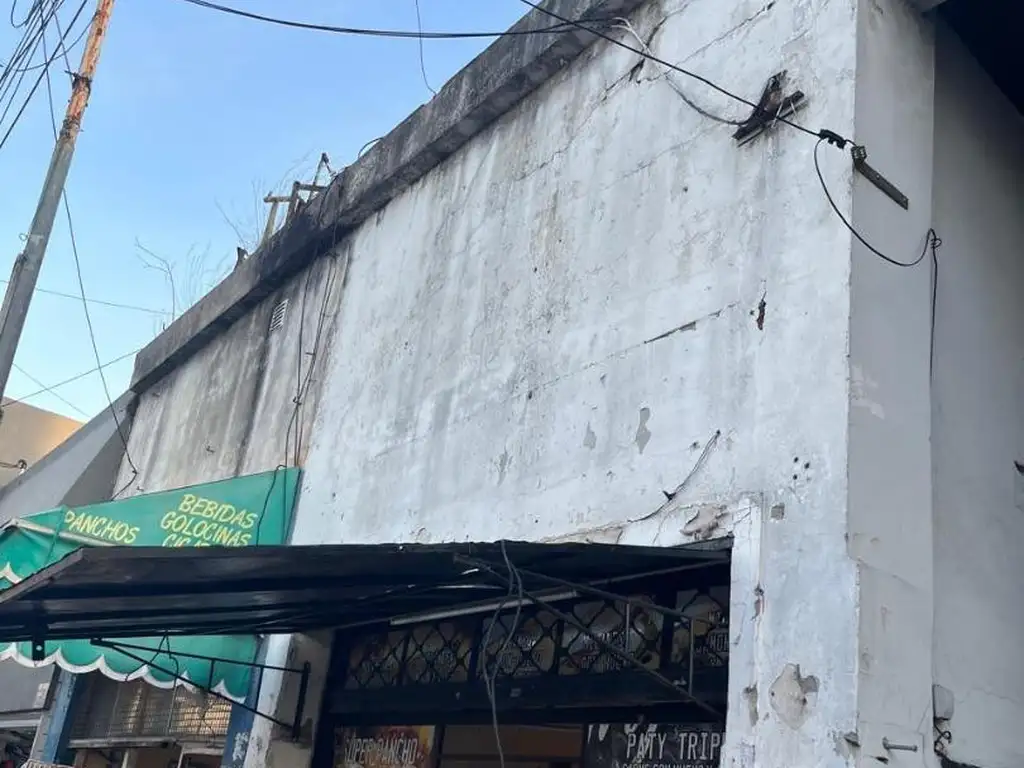 Foto de FTE ESTAC MORÓN LOCAL MÁS DEPÓSITO, imagen 2