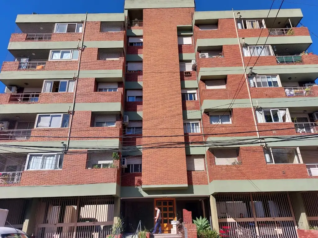 Foto de 3 ambientes al frente a 5 cuadras de la plaza, imagen 2