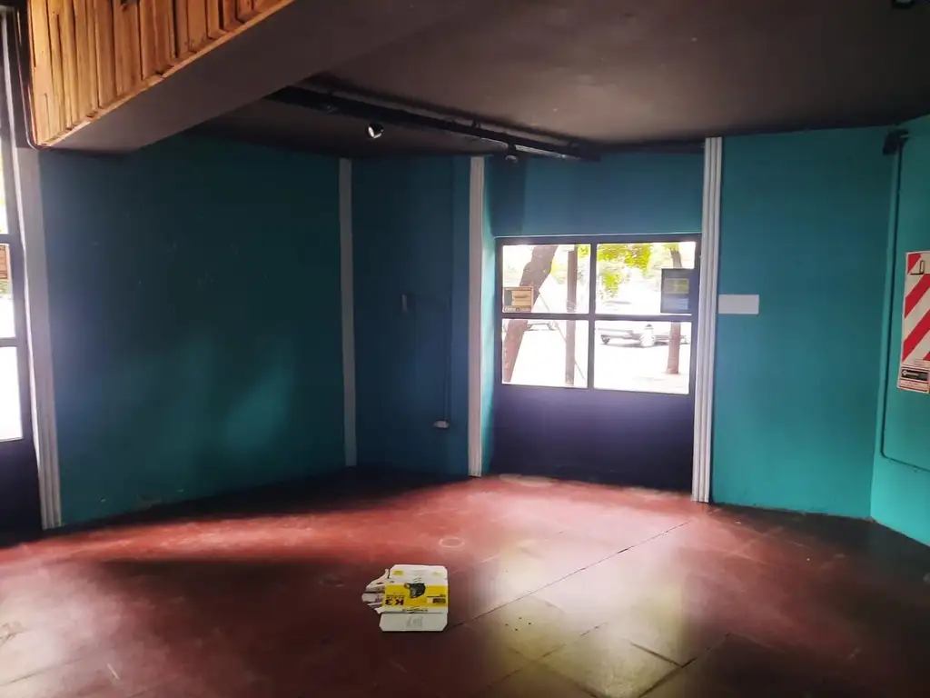 Foto de LOCAL C/Patio y Jardin, imagen 1