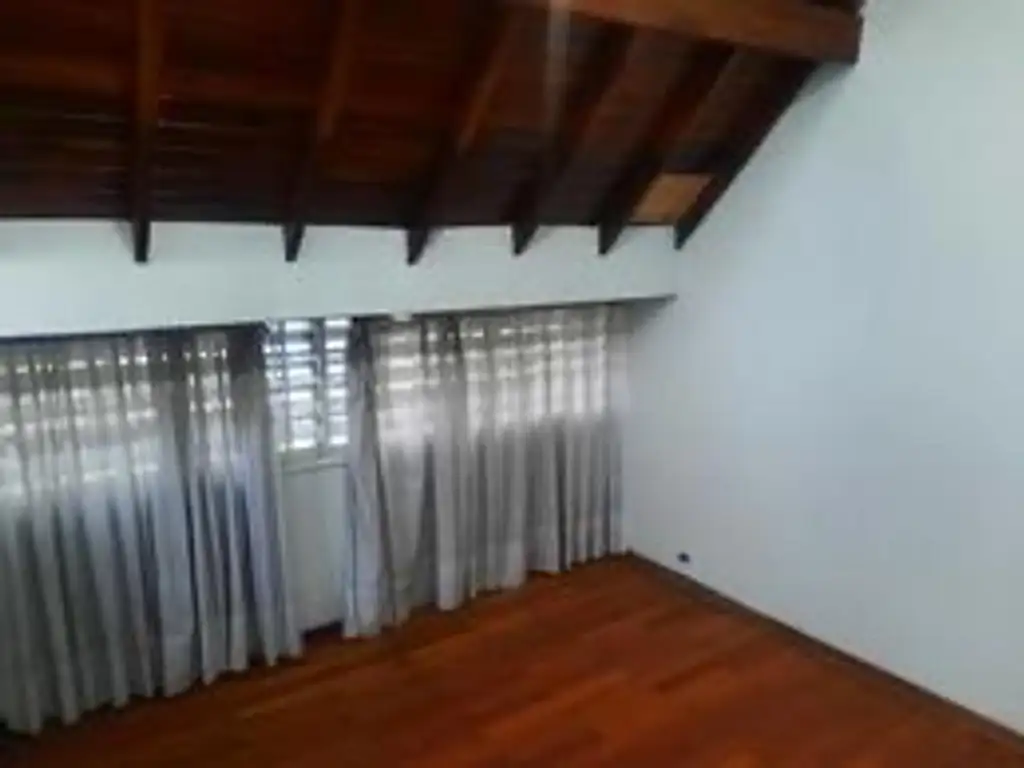 Foto de CASA EN DOS PLANTAS, 3 DORM. FONDO,, imagen 3