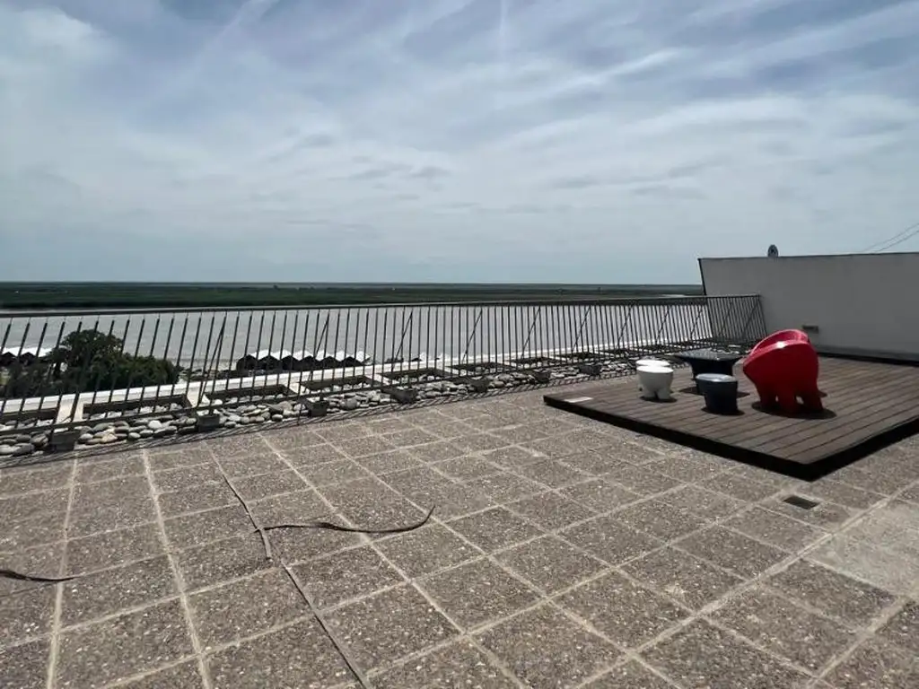 Foto de DEPARTAMENTO MONOAMBIENTE CON PATIO FRENTE AL MONUMENTO, imagen 3