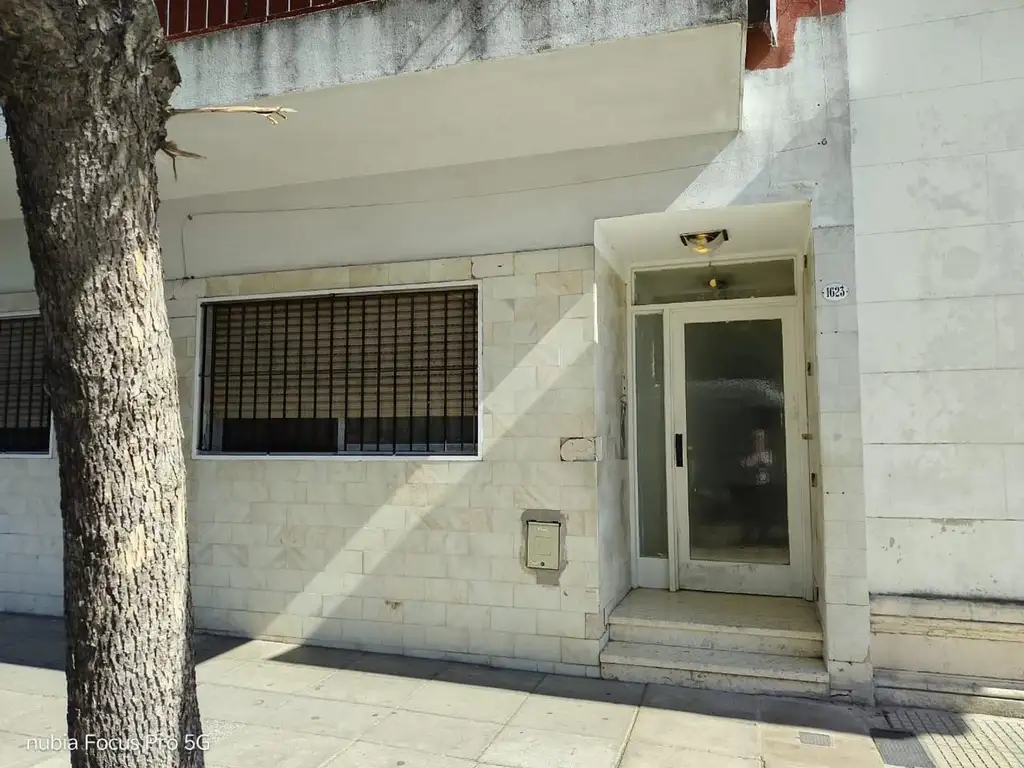 Foto de 3 AMB PRIMER PISO POR ESCALERA TERRAZA PROPIA APTO CREDITO, imagen 2