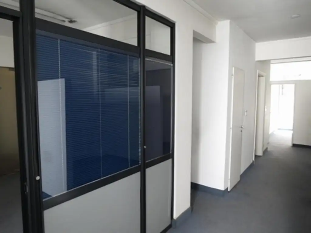 Foto de oficina de 67 m2, imagen 5