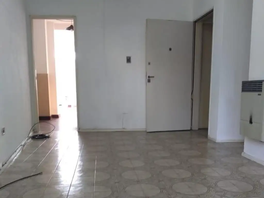 Foto de Departamento 3 ambientes al frente con Balcón, imagen 1