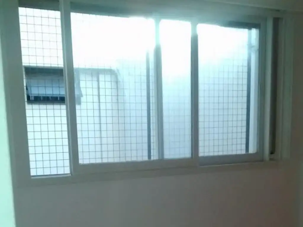 Foto de DEPTO 3 AMBIENTES C/BALCONCITO, imagen 2