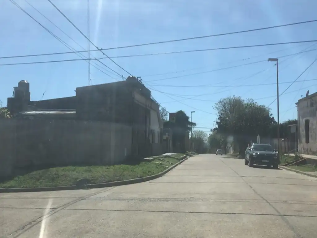 Foto de EXCELENTE PROPIEDAD PARA INVERTIR EN ESQUINA, imagen 1