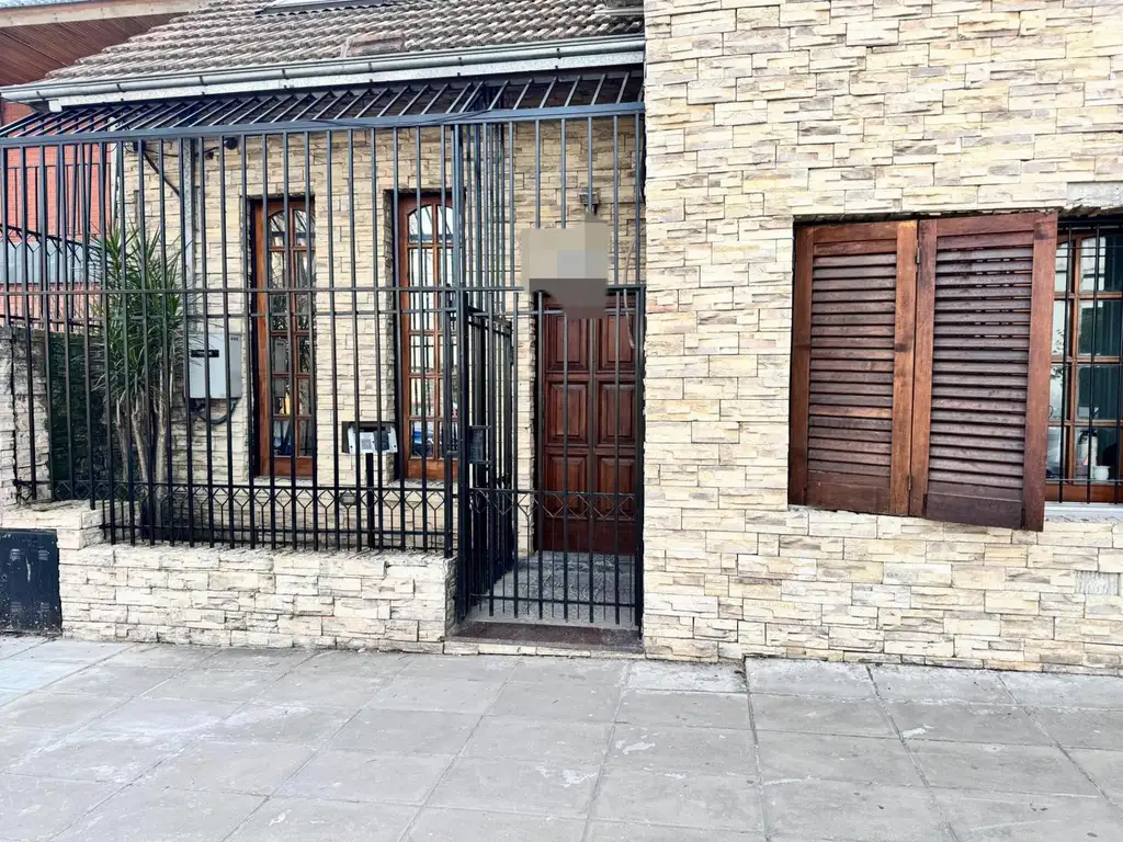 Foto de Excelente Casa en Venta, Villa Lugano, imagen 2